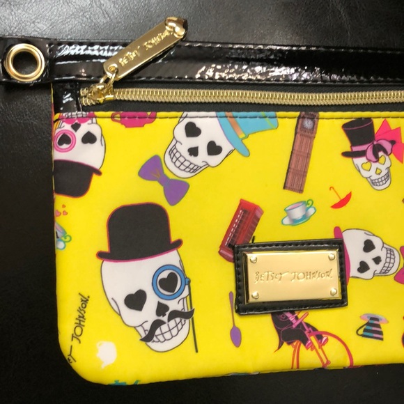 Betsey Johnson Bags Betsey Johnson Pouch Bag Poshmark
